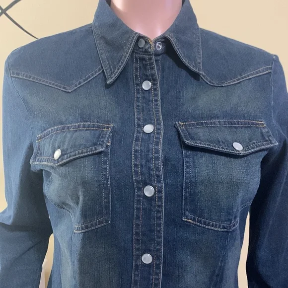 🔥Vintage Denim Pearl Snap Western Shirt🔥 - Picture 2 of 3